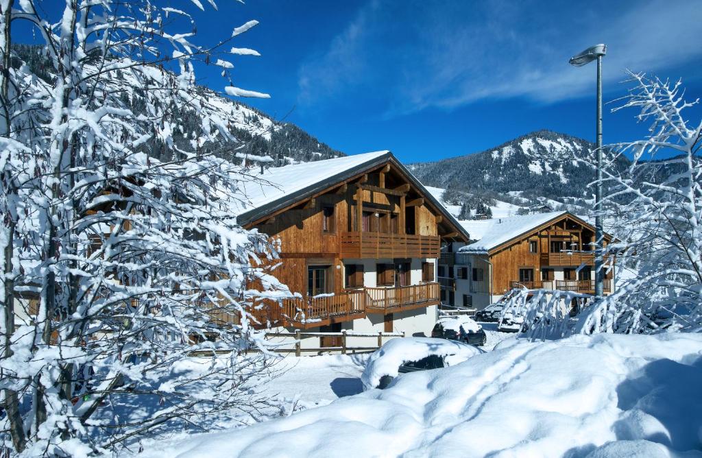 RÉSIDENCE LES CHALETS DES EVETTES – Flumet Savoie